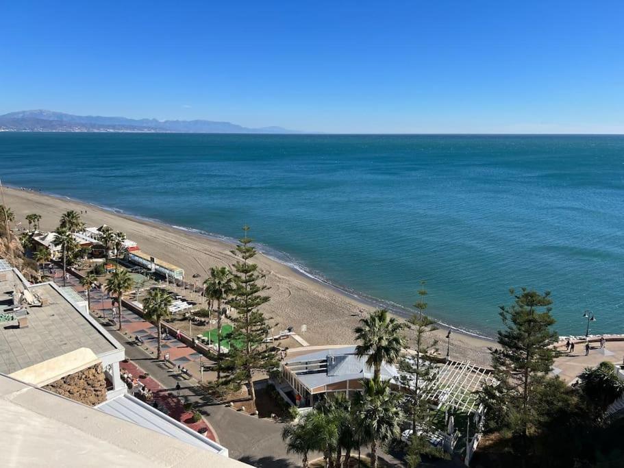 Newly Refurbished Modern 2-Bed Apartment In Heart Of Torremolinos Eksteriør billede